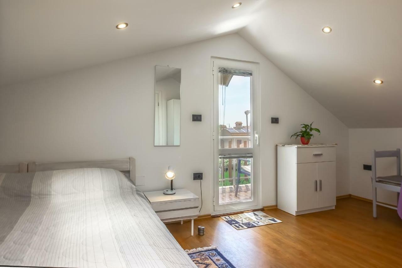 Apartman Radan - Near Brulo Beach